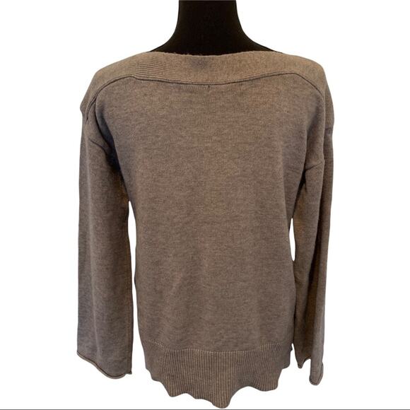 NWT Chelsea & Theodore SM Boat neck Sweater Side button - Picture 2 of 8